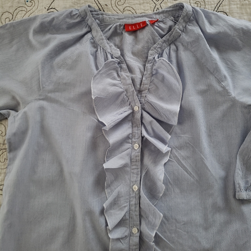 Elle Ruffled Blouse - Picture 9 of 10